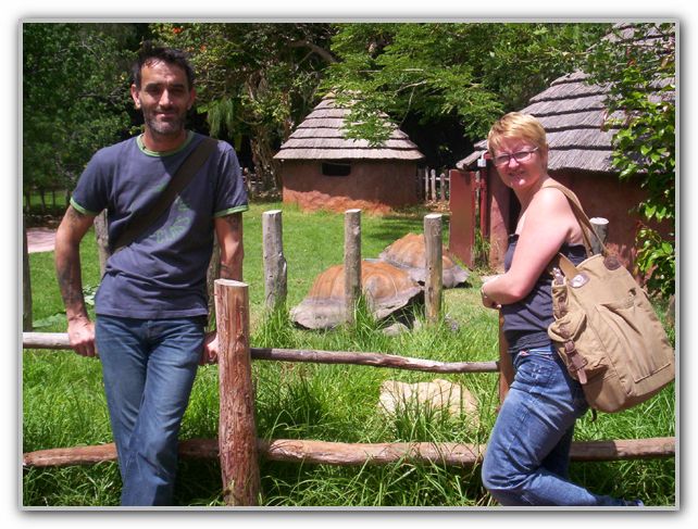 Stuart & Karen at Perth Zoo Feb 16th 2007 1